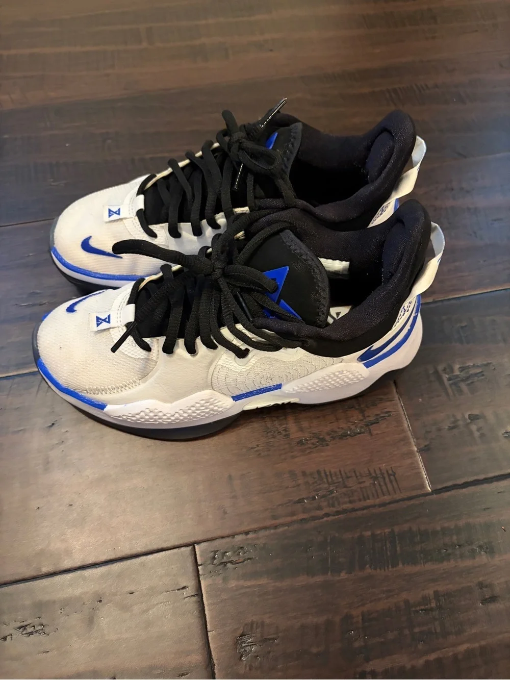 Nike PG5 PS5 White and Blue Low-Top Sneakers basketball athletic sneakers shoes
